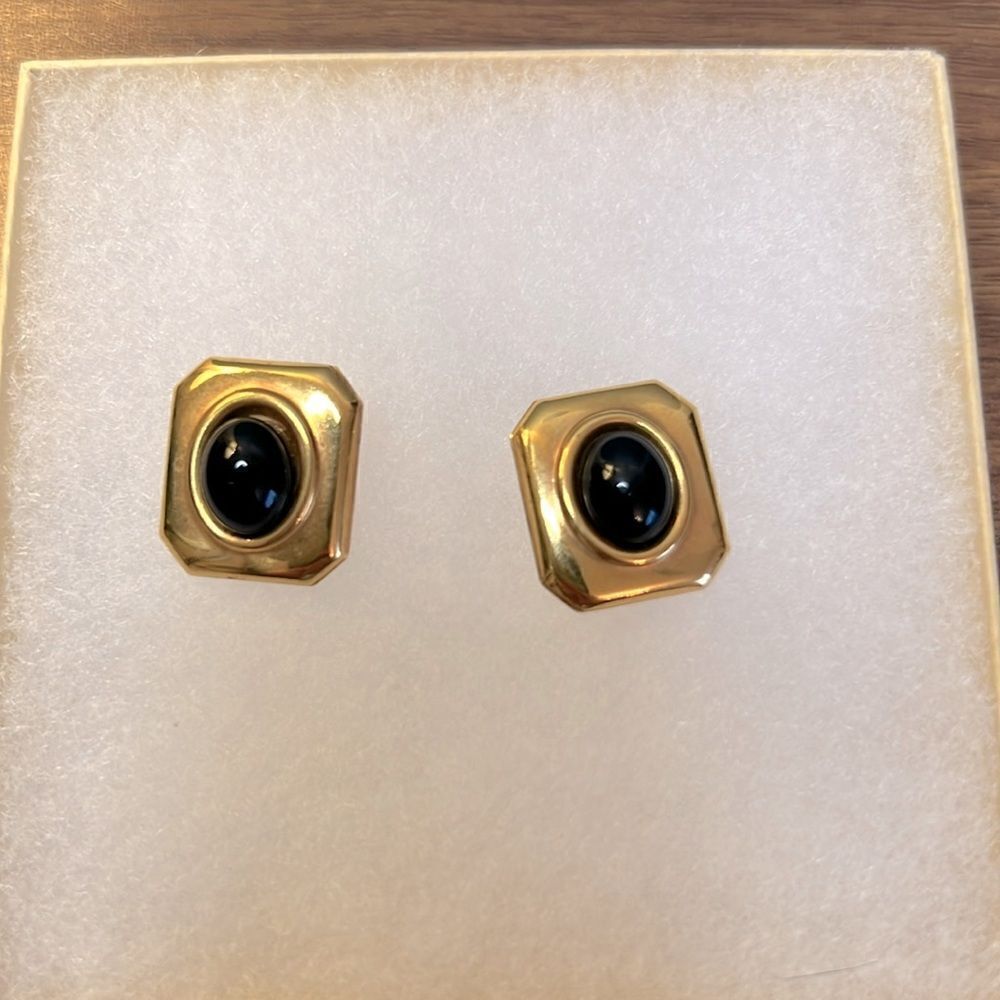 Vintage Style Handcrafted Rectangular Shaped Earrings with Oval Center Piece